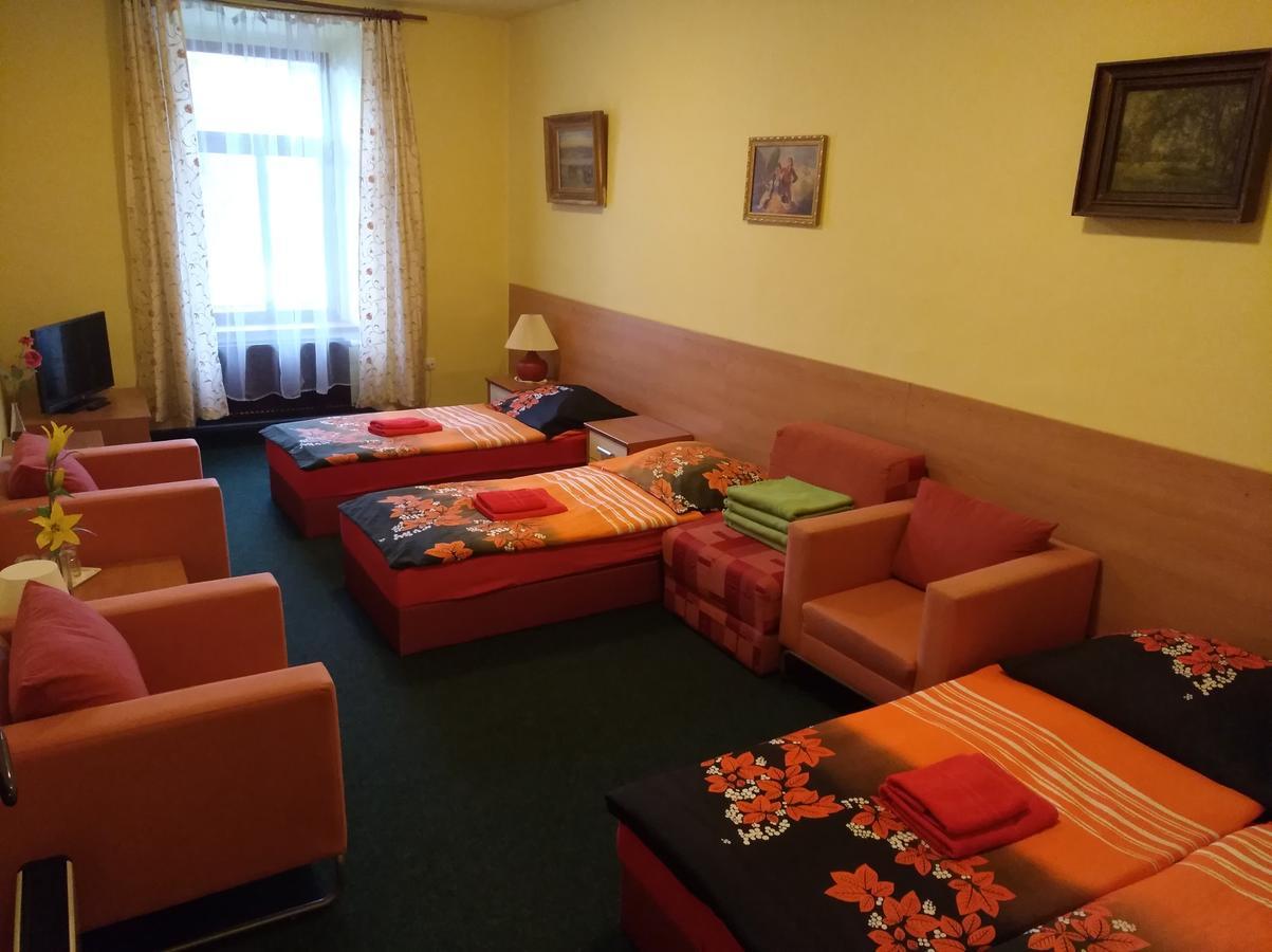 Guest House U Zámku Slatiňany Exteriér fotografie
